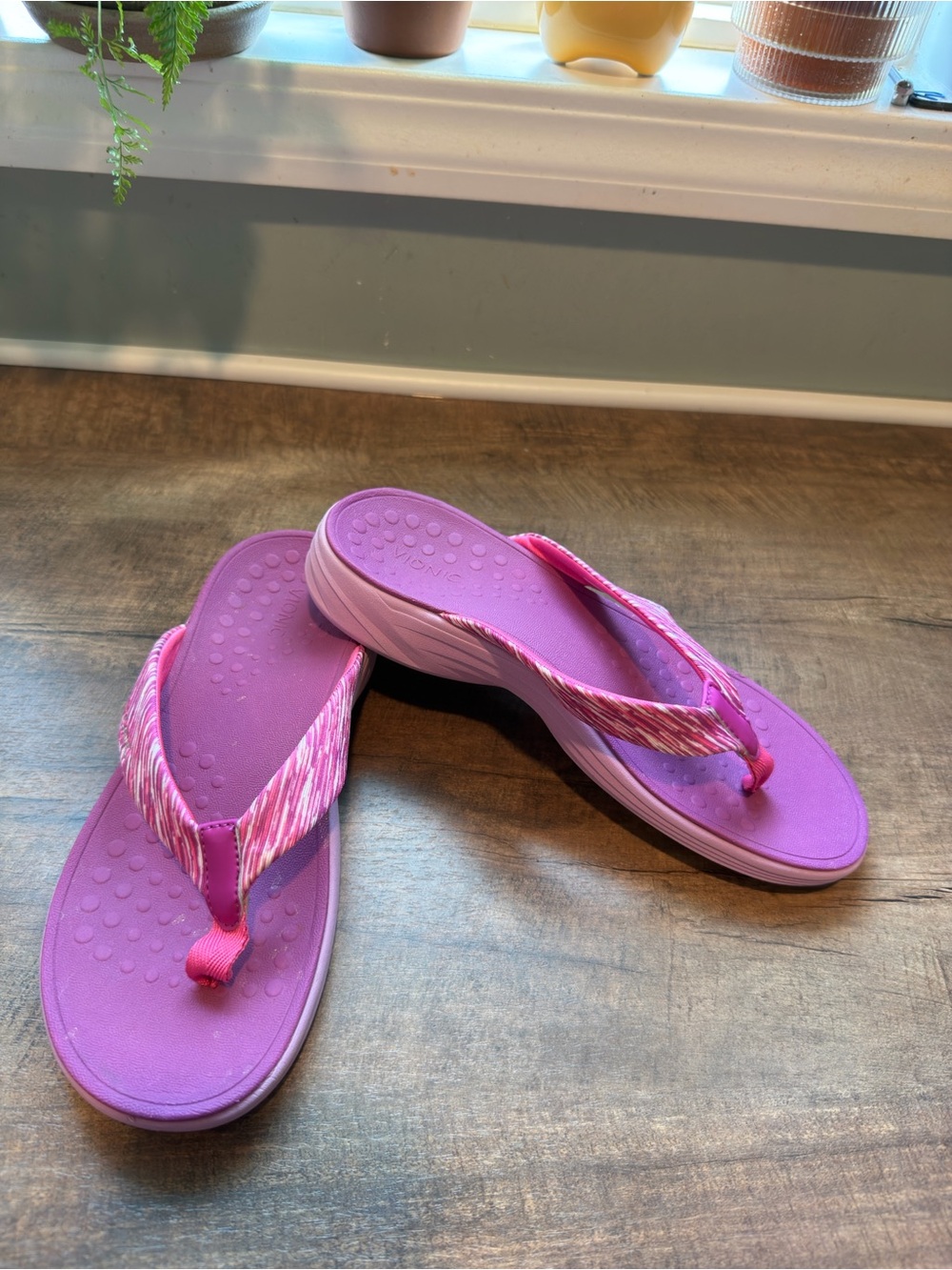Vionic Purple Pink Striped Flip Flop Thong Wedge Sandals Women's Size 8 - Picture 5 of 7